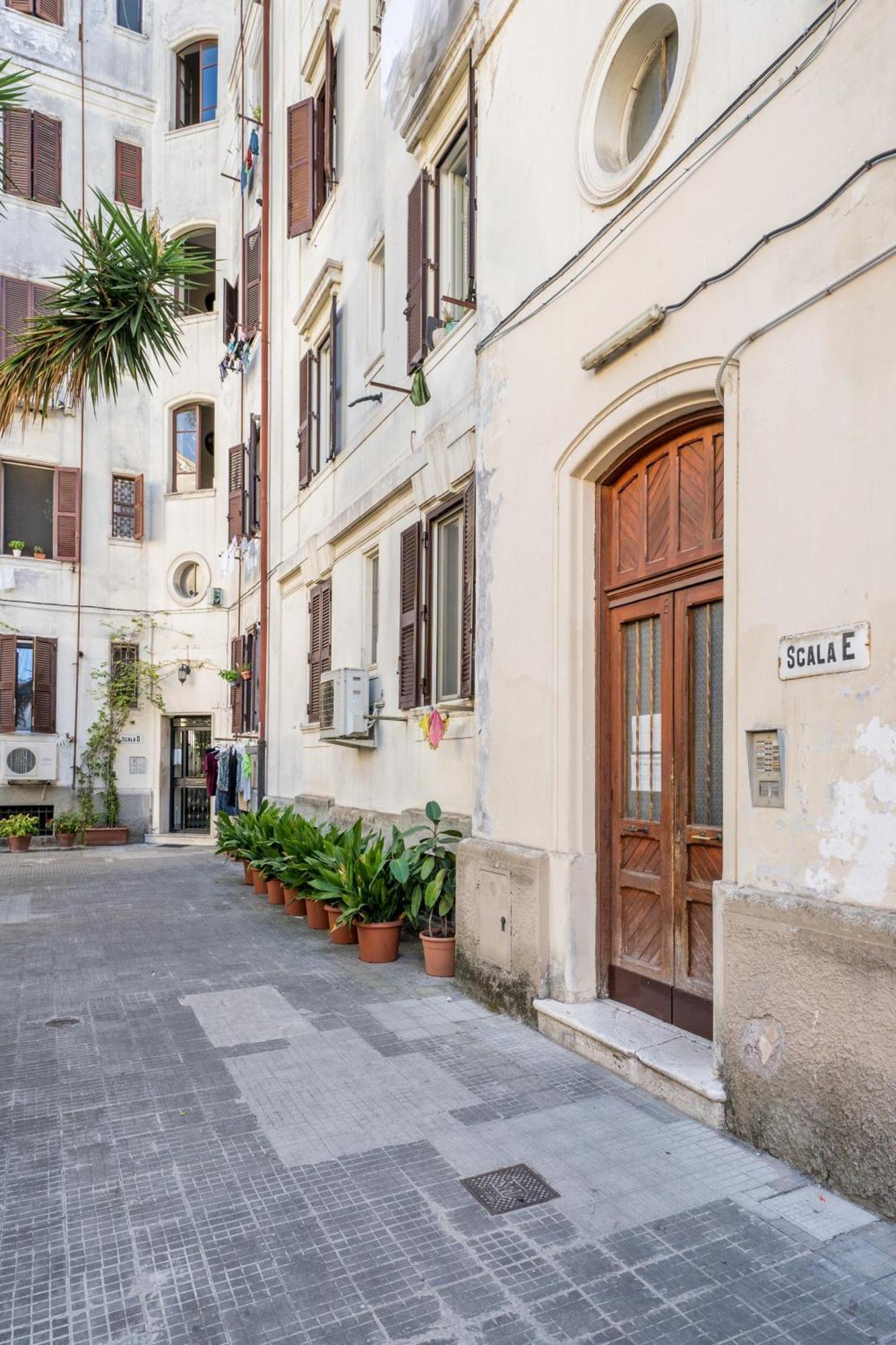 Fisher'S Apartment In Testaccio روما المظهر الخارجي الصورة
