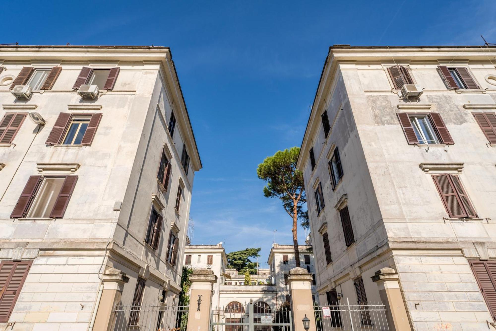Fisher'S Apartment In Testaccio روما المظهر الخارجي الصورة